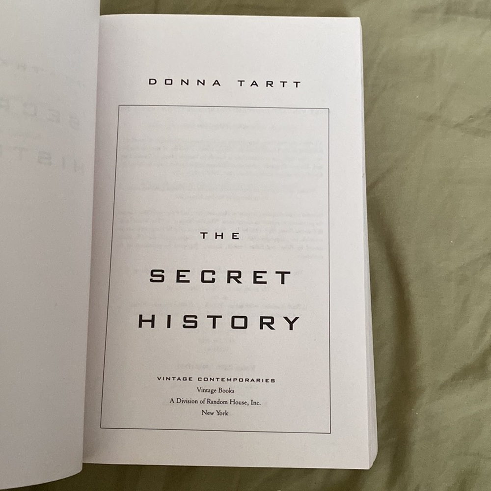 The Secret History By Donna Tartt - Picture 2 of 5